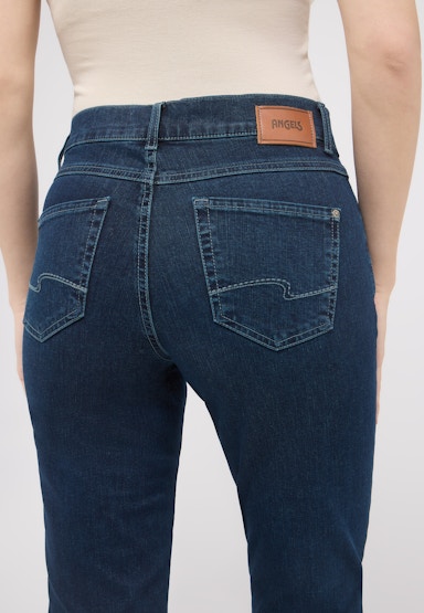 Jeans Dolly mit sportivem Denim