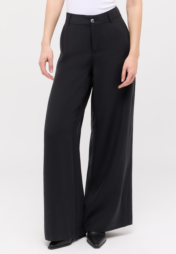 Unifarbene Hose Liva Chic