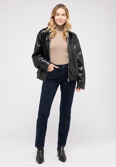 Jeans Dolly mit cleanem Denim