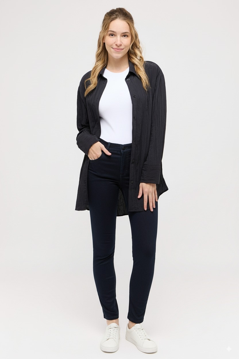 Skinny jeans with clean super stretch denim