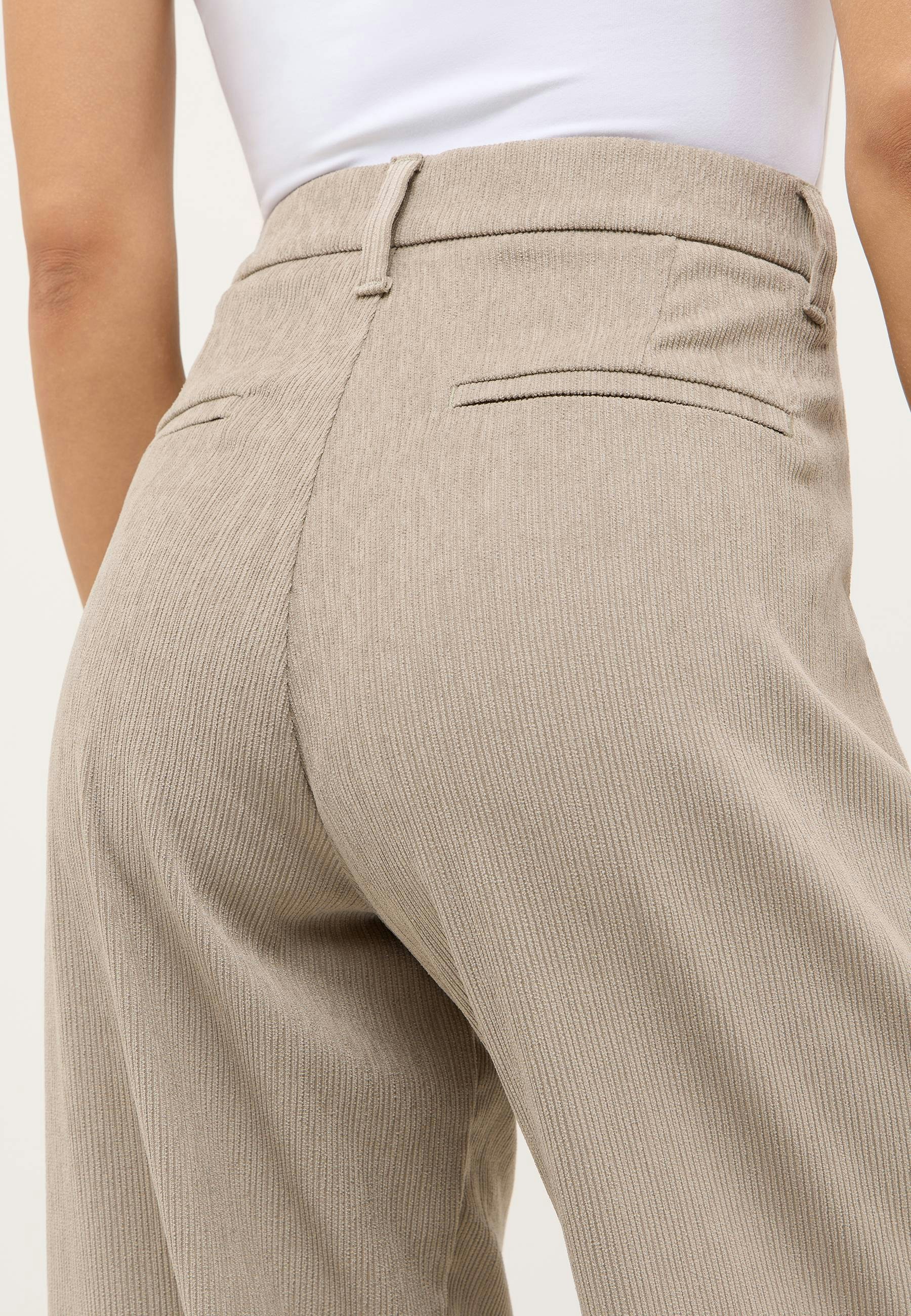 Hose Liva Jump aus Cordjersey