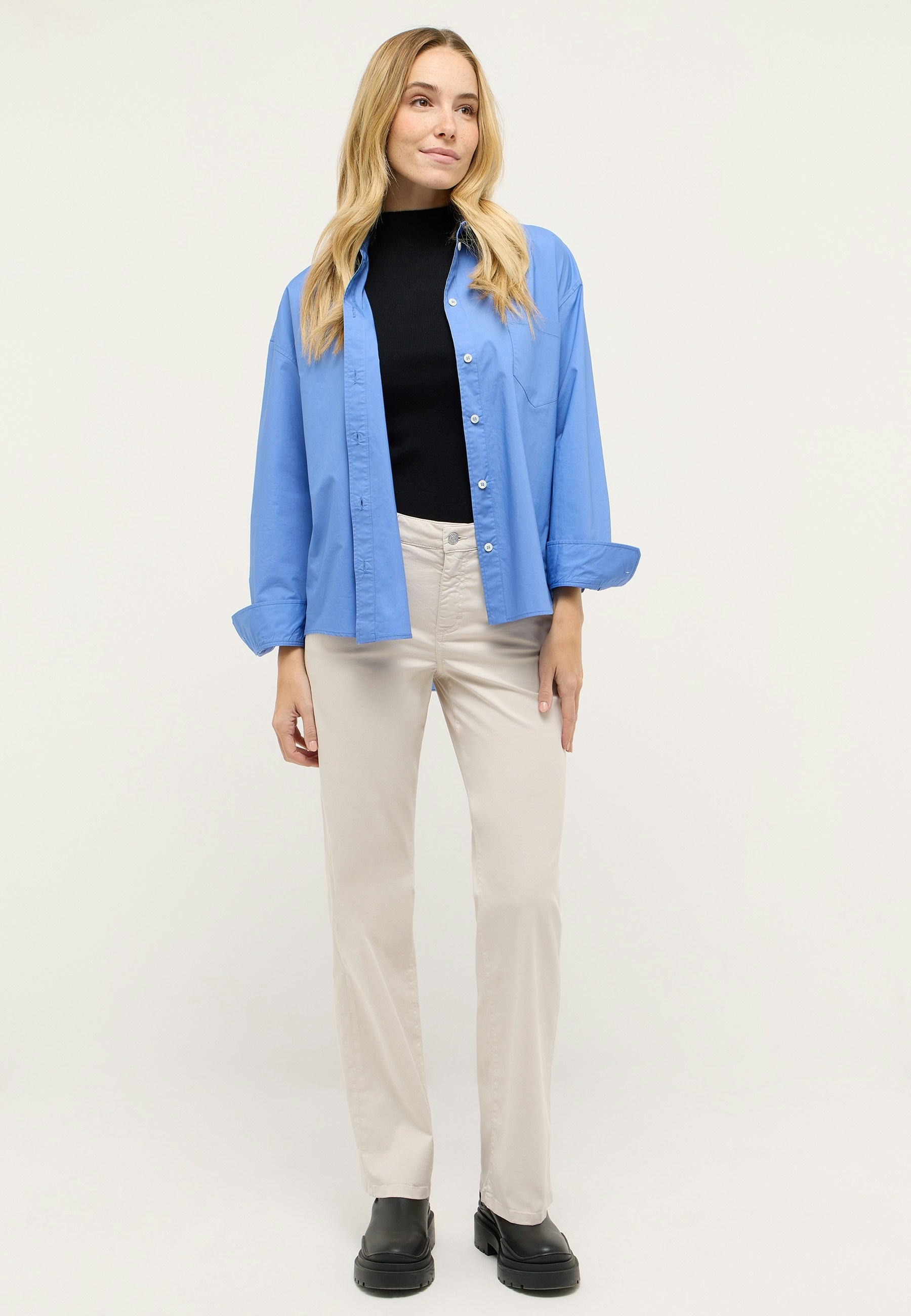 Lara aus Summer Cotton