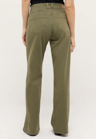 Liz Jeans with Organic Cotton