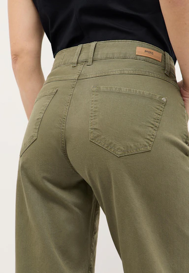 Liz Jeans with Organic Cotton