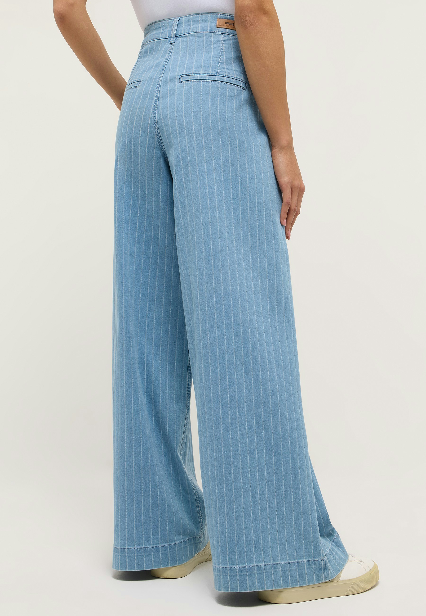 Liva chic with pinstripes