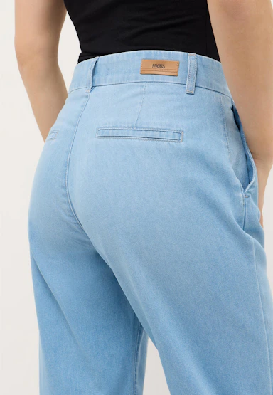 Liberta Chic in Summer Denim