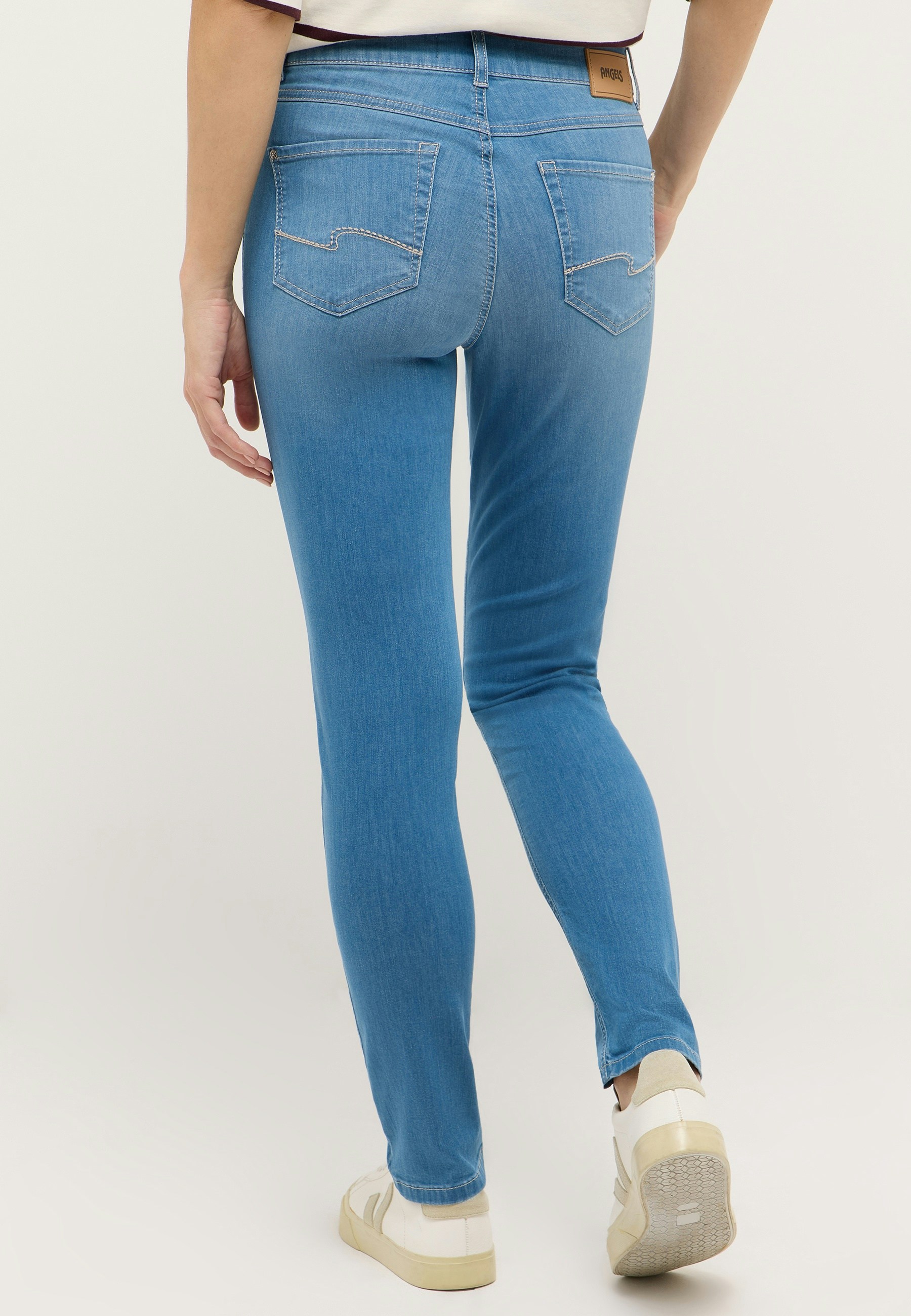 Skinny jeans with organic cotton