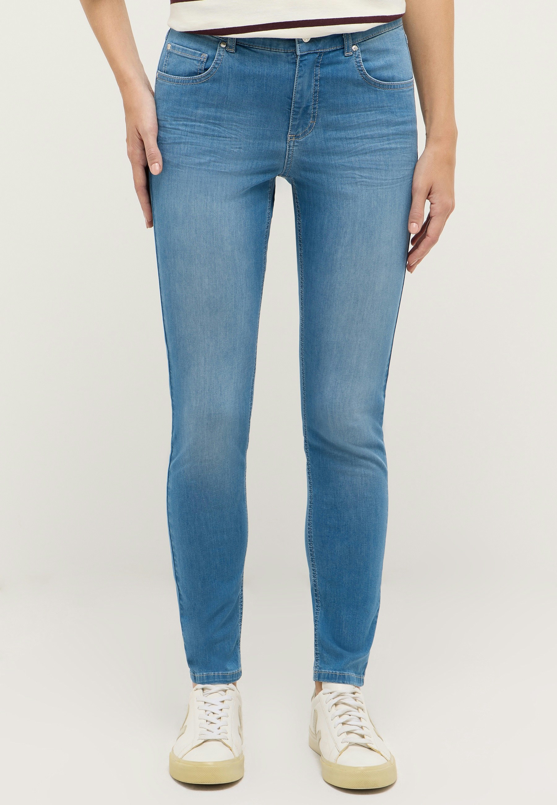 Skinny jeans with organic cotton