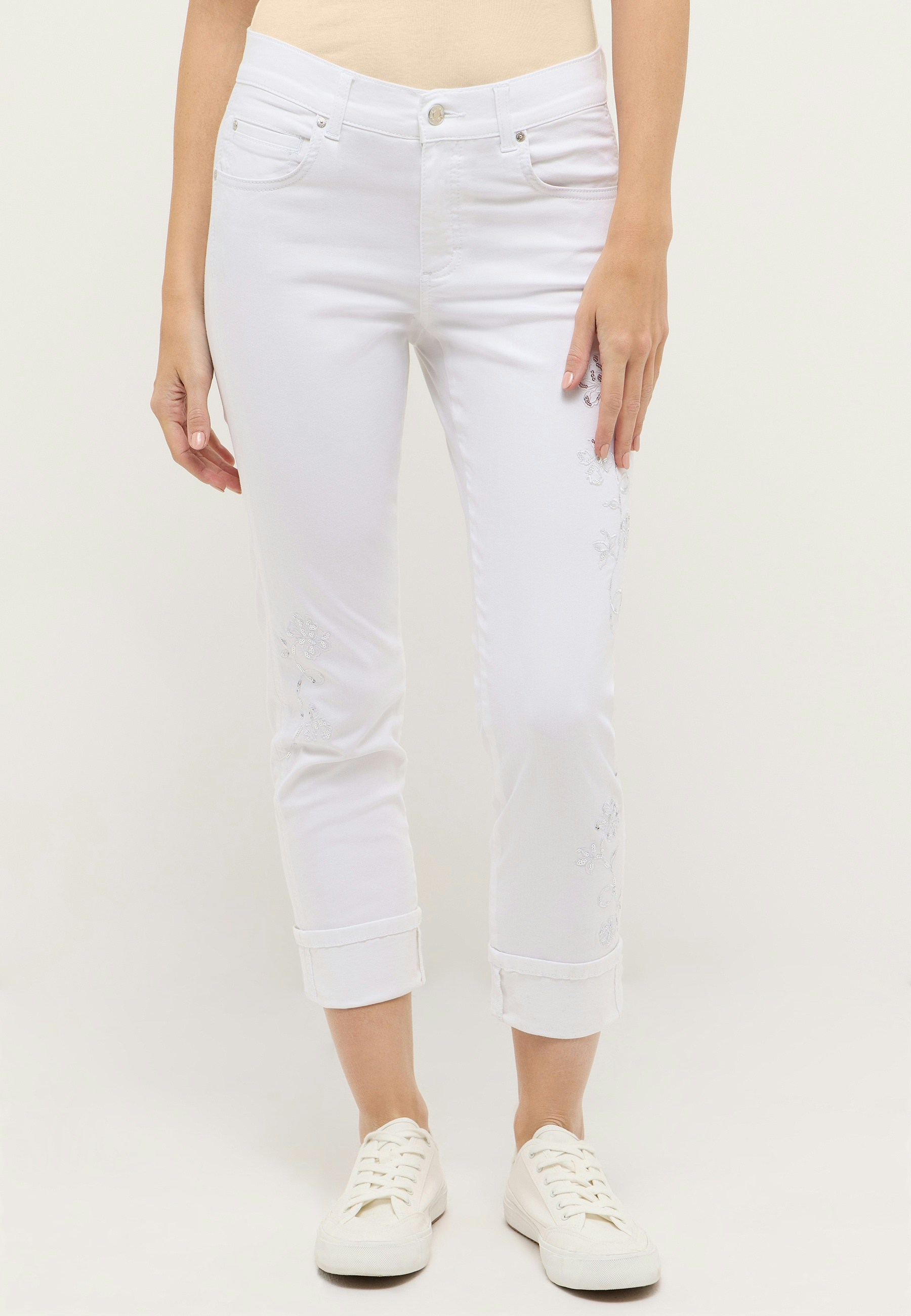 Cira Boho with embroidery