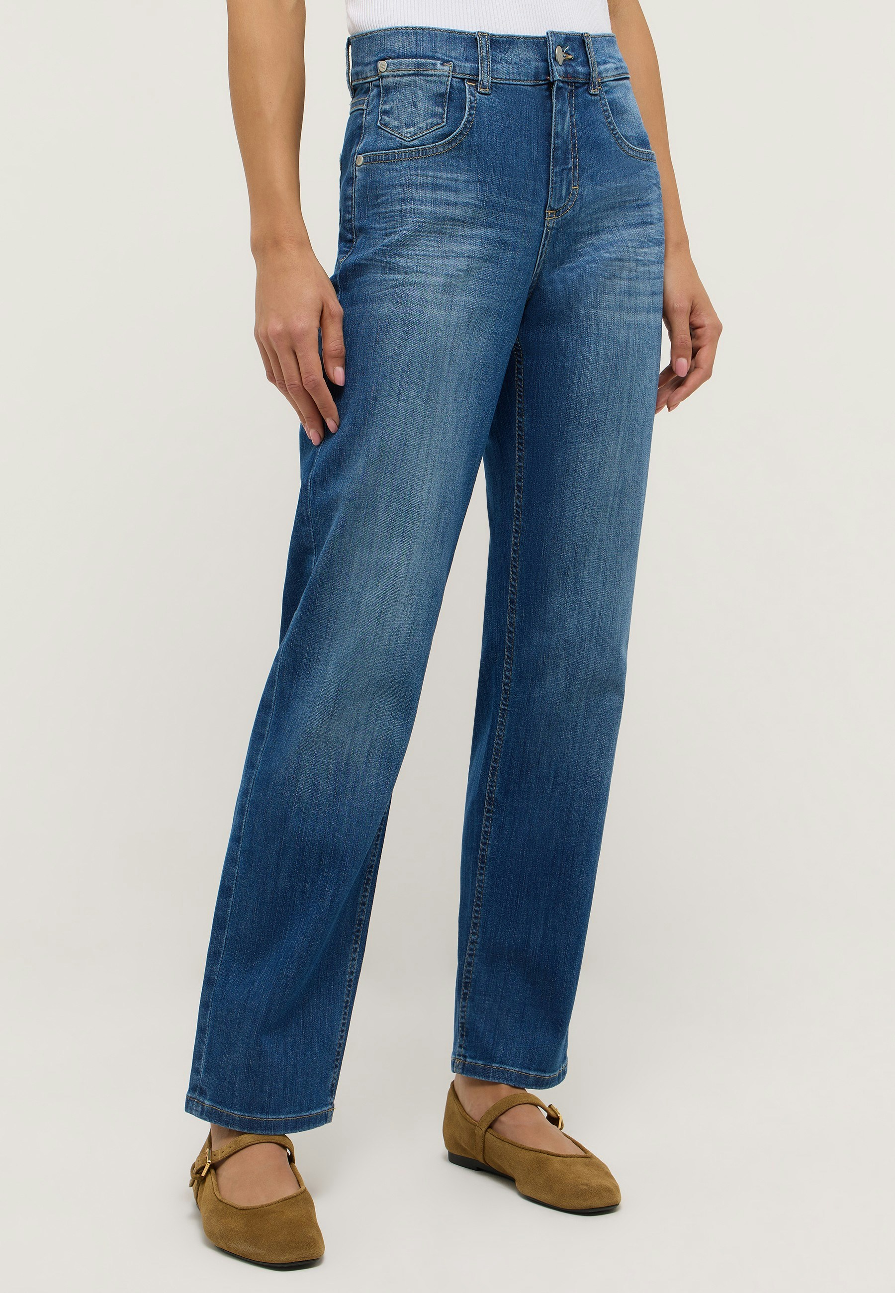 Straight jeans in 5-pocket design