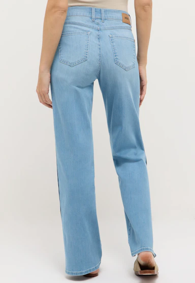 Liz Edgy with snap button placket