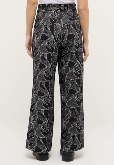 Liva Sleek with floral pattern