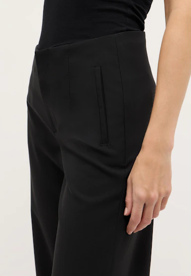 Linn Chic basic trousers