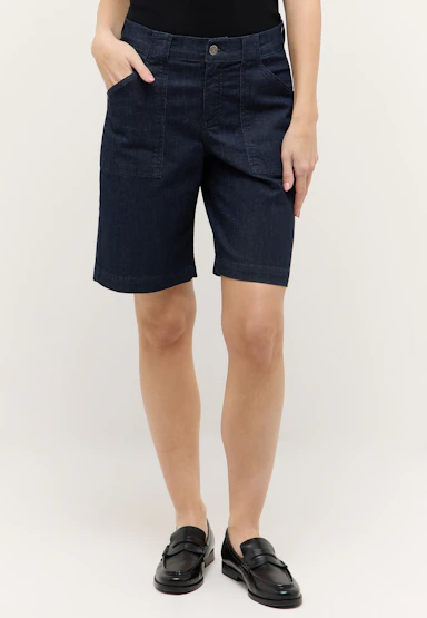 Bermuda Lia Urban