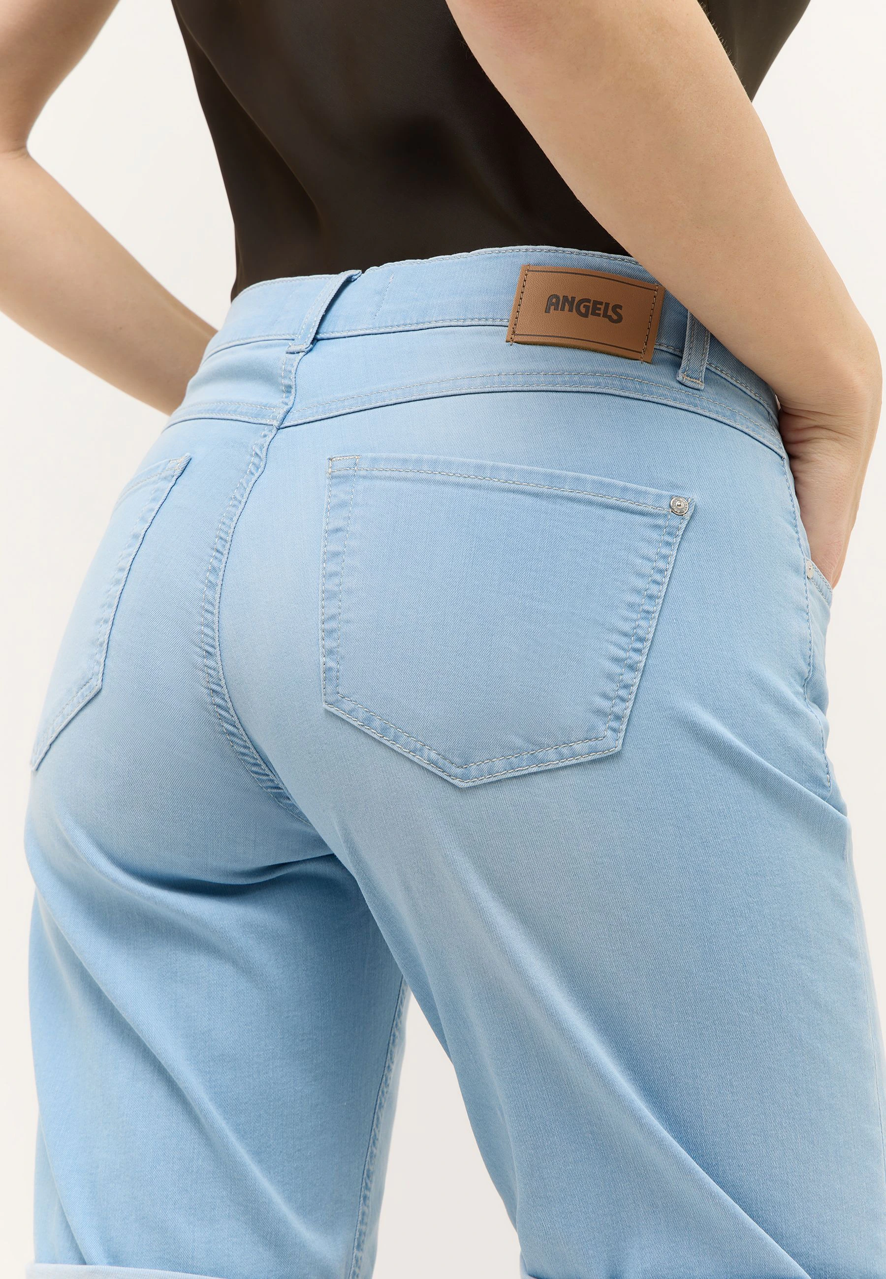 Basic-Bermuda Turn Up