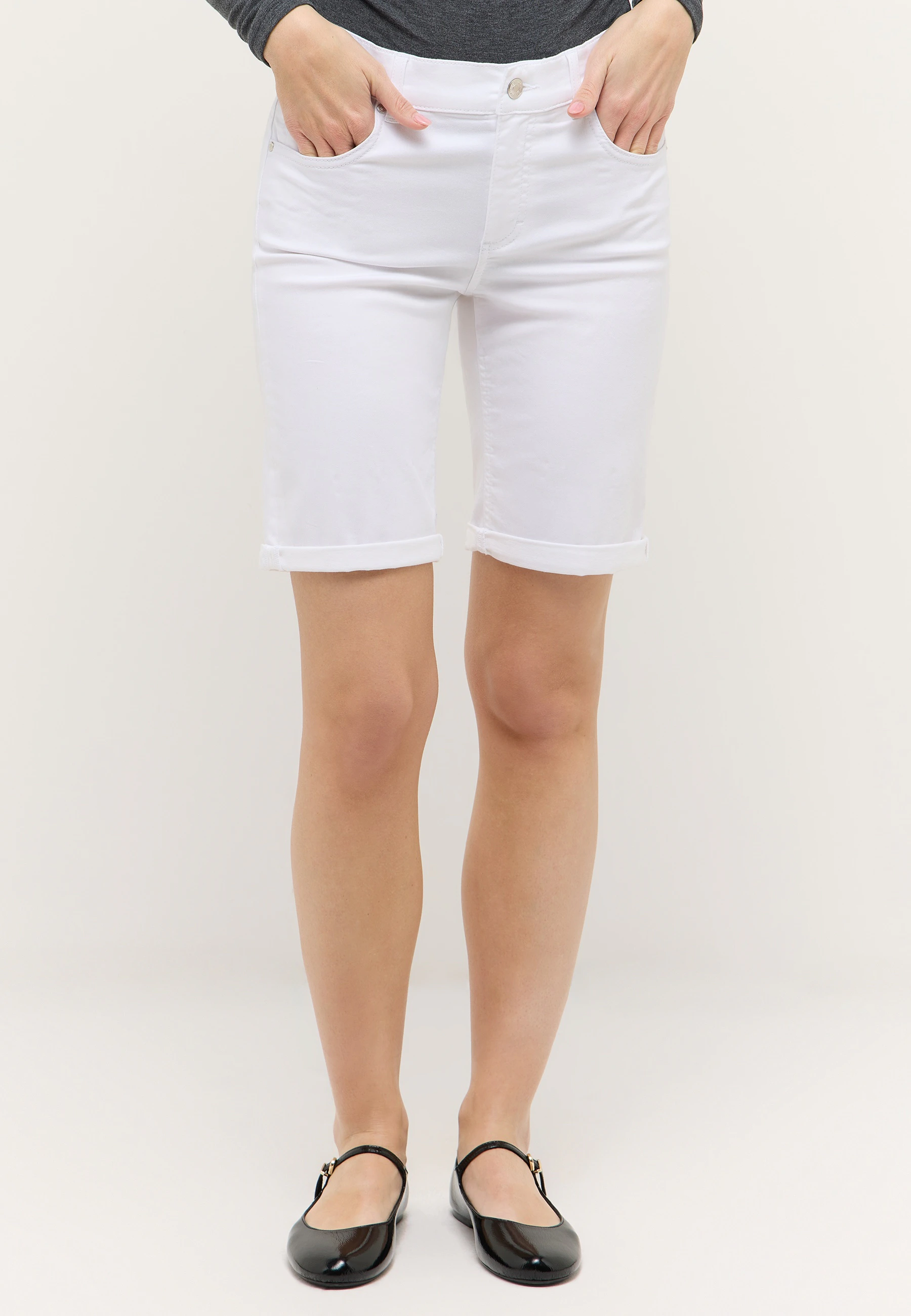 Basic-Bermuda Turn Up