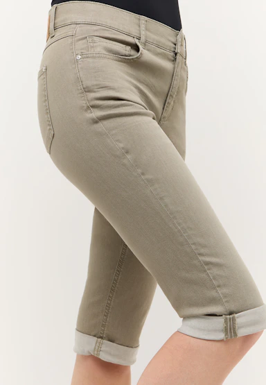 Jeans Capri Turn Up