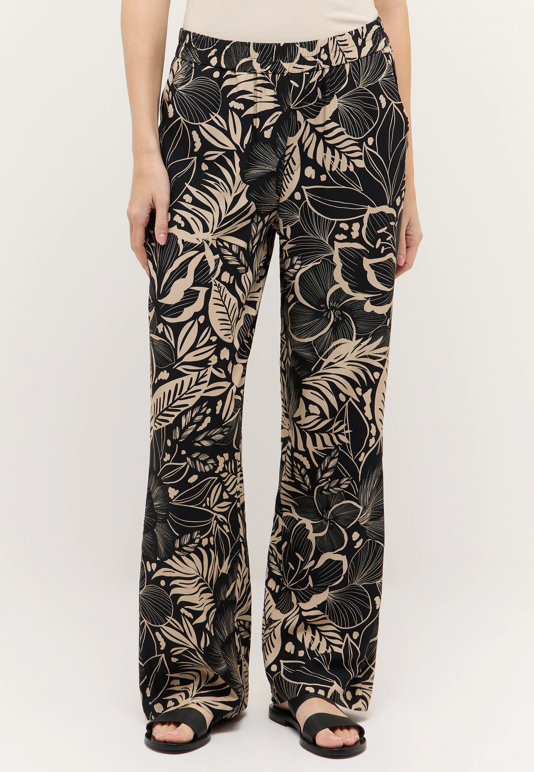 Hose Liva Jump mit floralem Muster