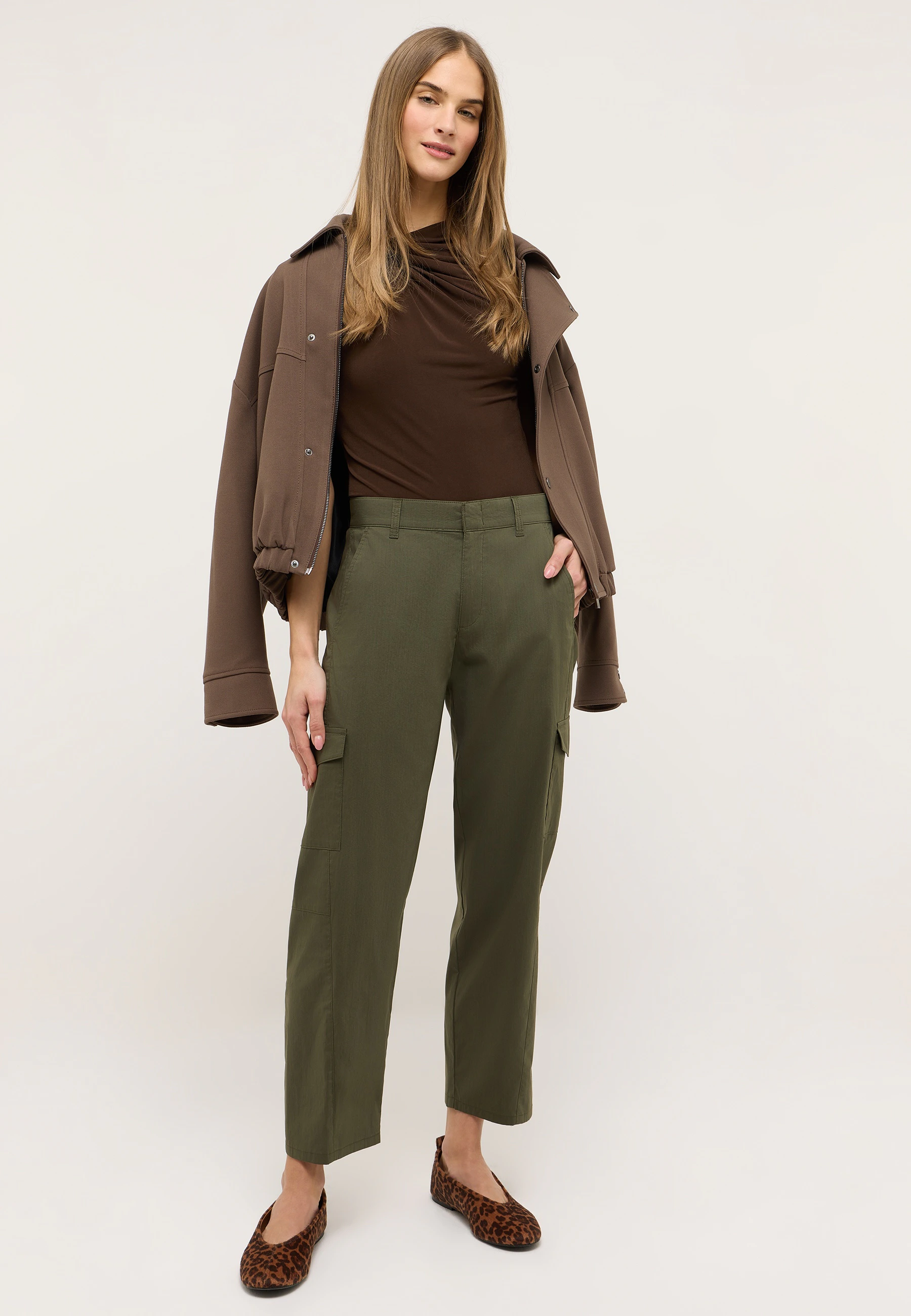 Hose Evy mit Cargo-Taschen