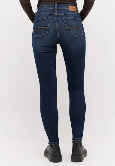 Skinny jeans with used wash