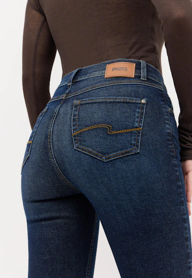 Skinny jeans with used wash