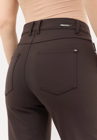 Business Hose Lara