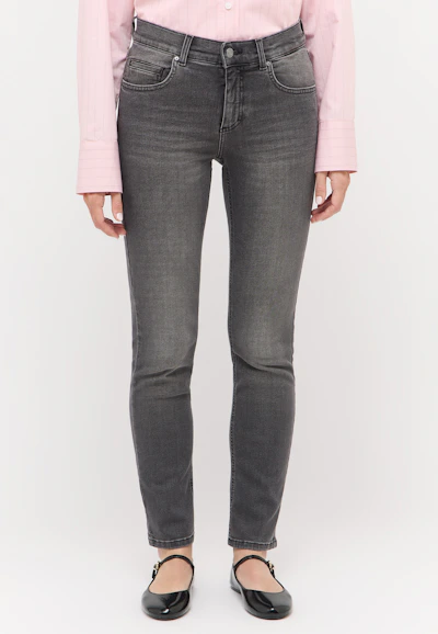 Jeans Cici mit Used-Waschung