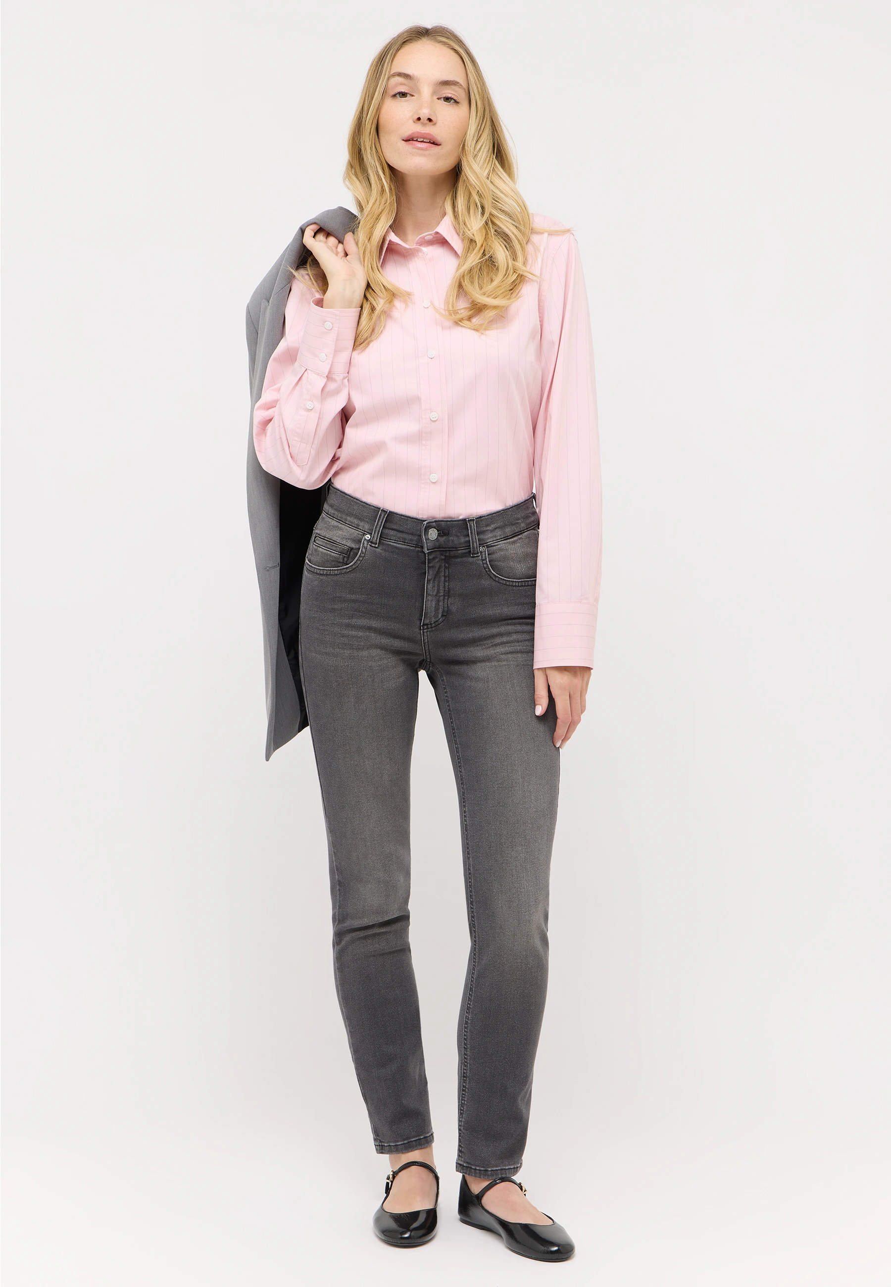 Jeans Cici mit Used-Waschung