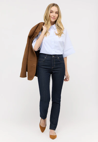 Jeans Cici with sporty denim