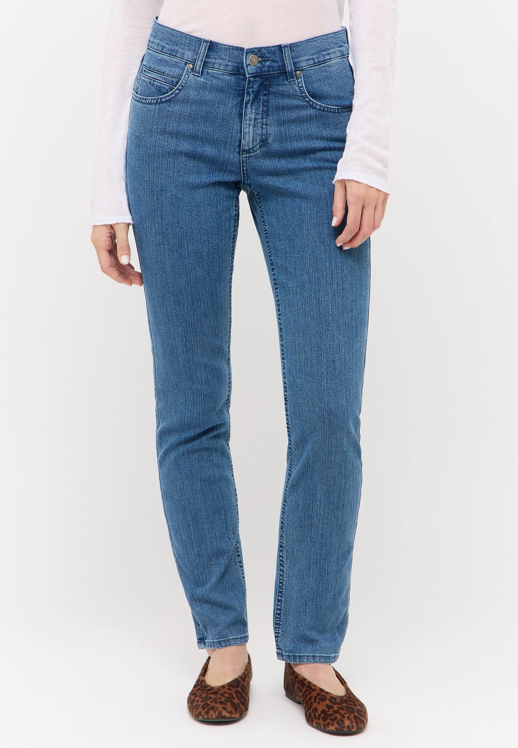 Jeans Cici with sporty denim