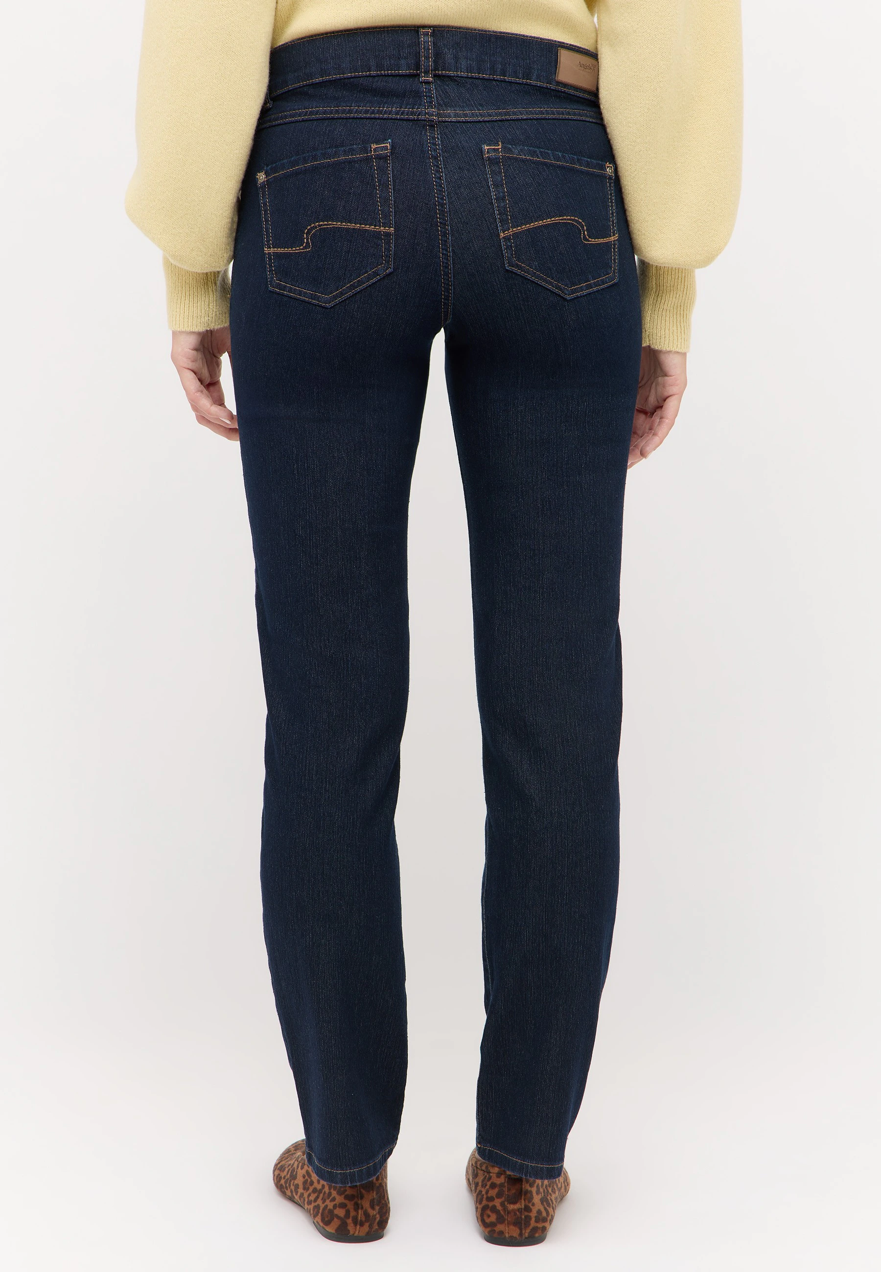 Jeans Dolly with sporty denim