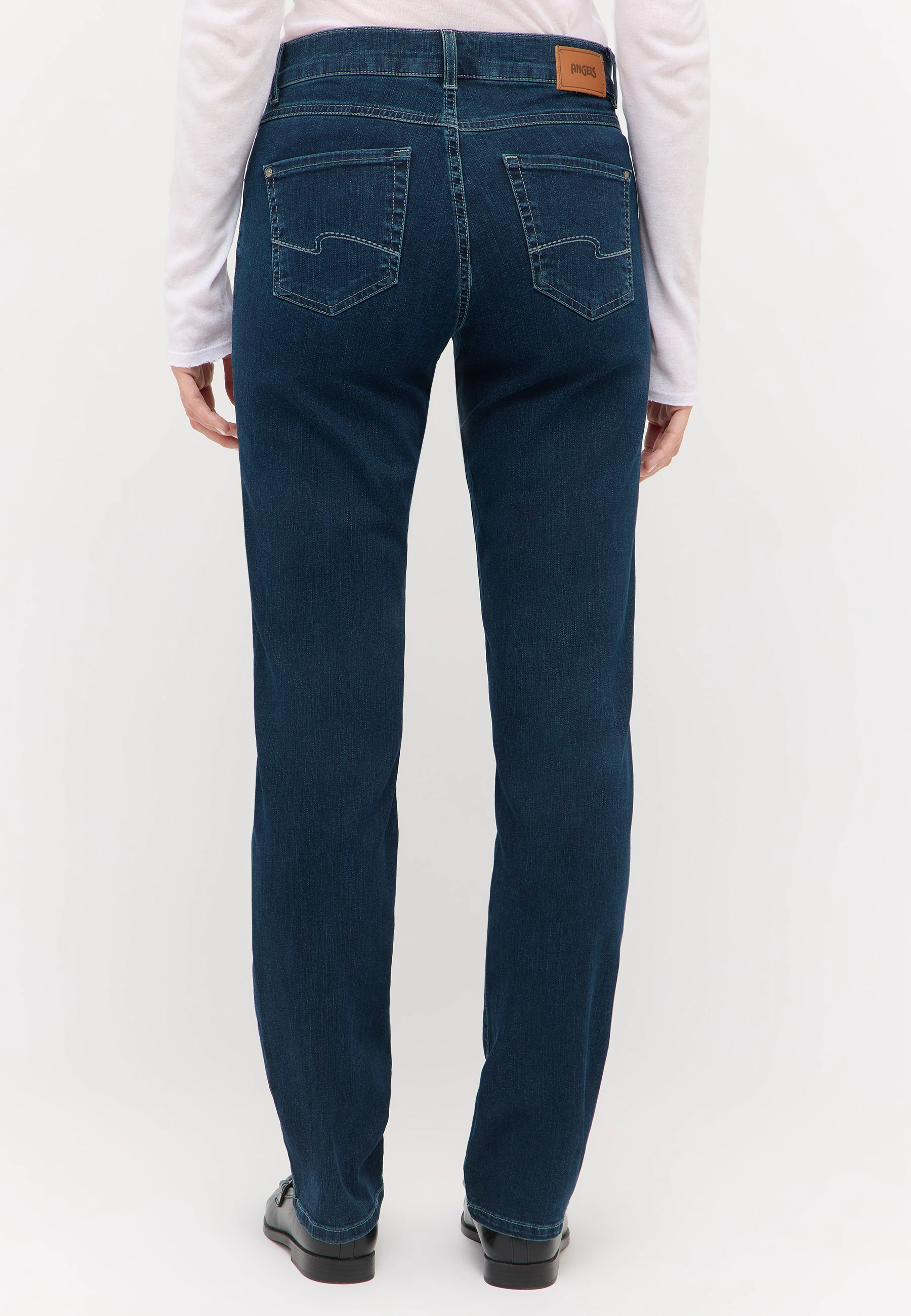 Jeans Dolly mit sportivem Denim