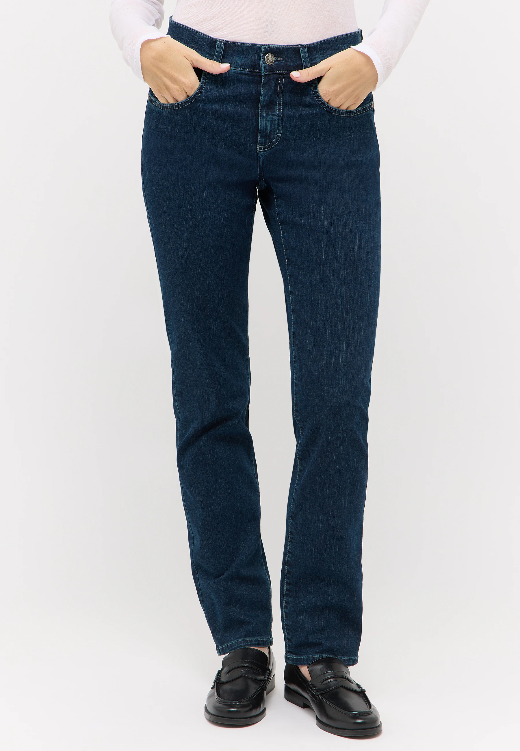 Jeans Dolly mit sportivem Denim
