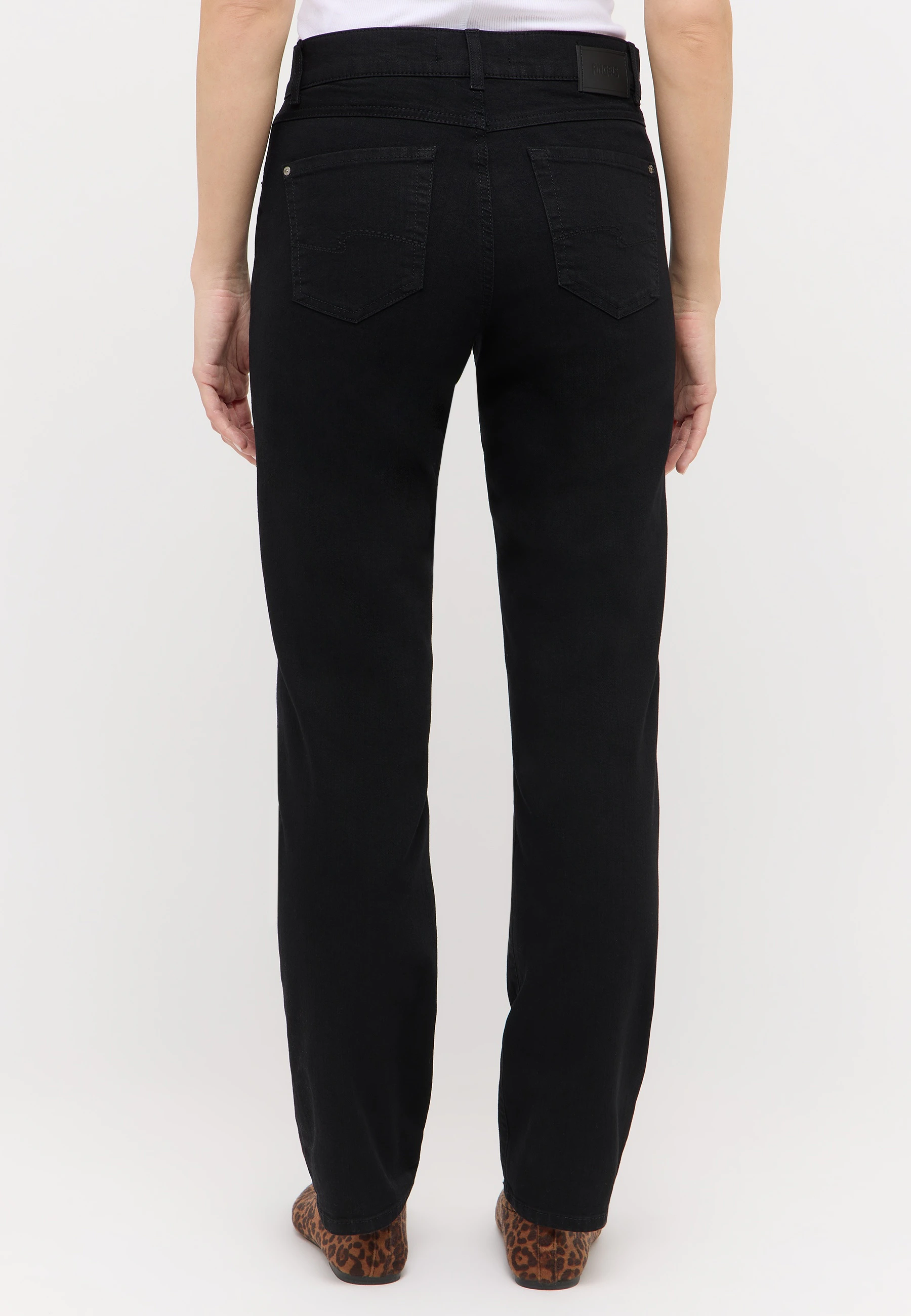 Jeans Dolly mit cleanem Denim
