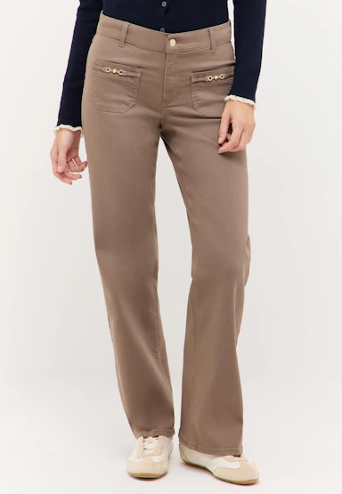 Jeans Liz Glory mit Schmuckdetail