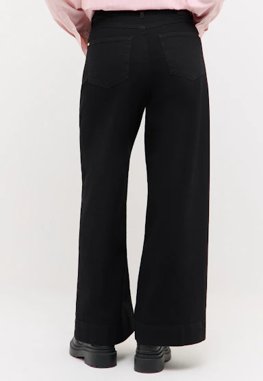Basic Jeans Liva