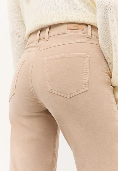 Cordhose Lara